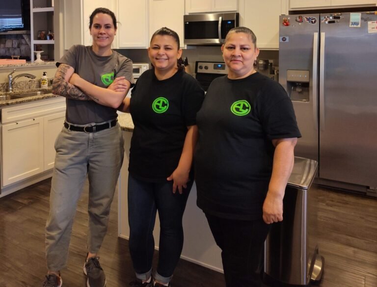 Cleaning Team Photo: Customer Testimonials
